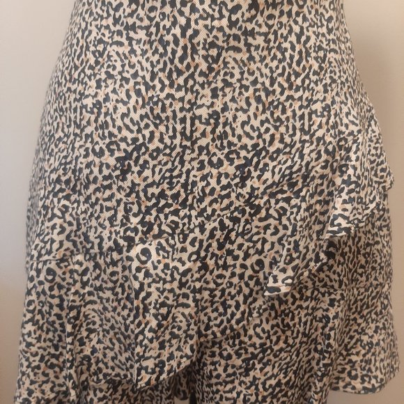 Express Skort - Picture 1 of 4
